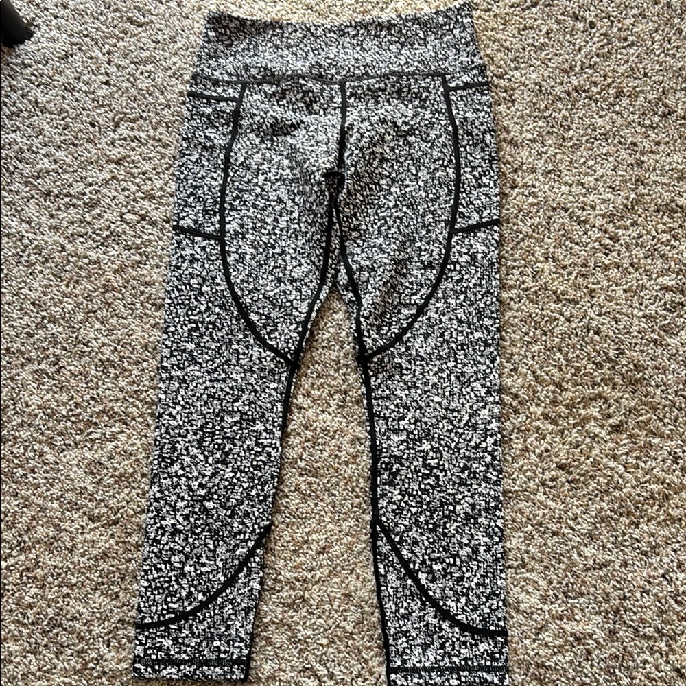 Zyia Black and White Patterned Leggings